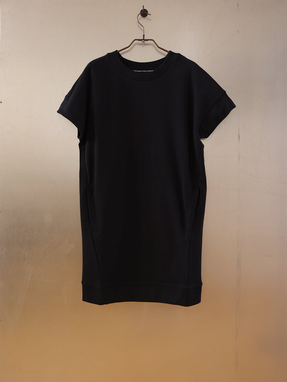 DRESS 001