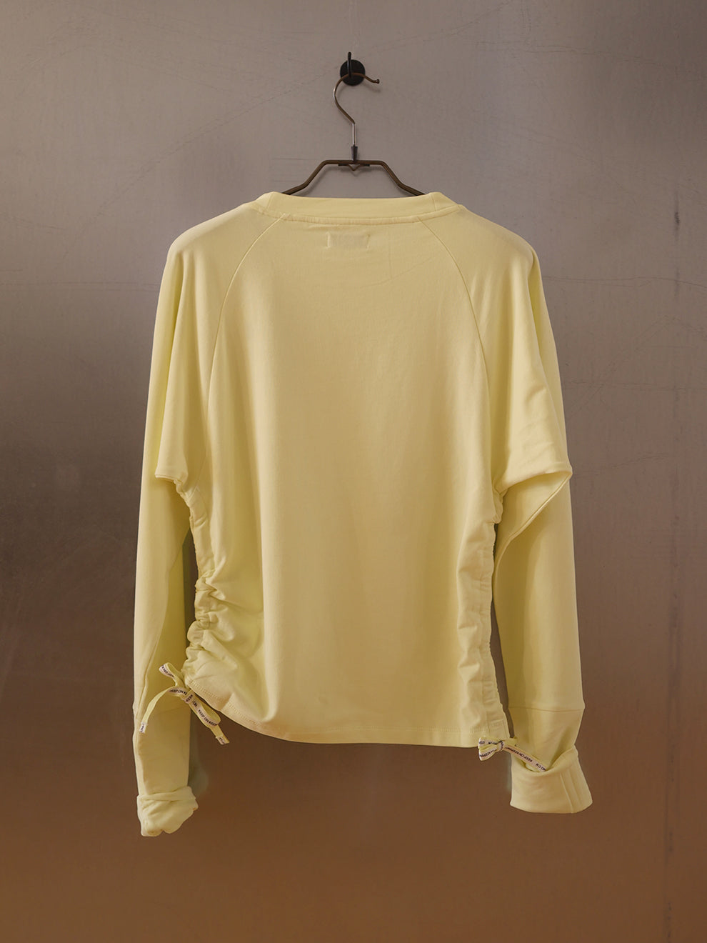 TEE 002